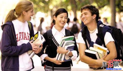 羊?qū)殞氂⑽拿笕?，羊?qū)殞毱鹩⑽拿? /></a>隨著中國和世界的交往越來越多，英文名的使用場景也越來越多了。以至于很多父母干脆在小時候就給寶寶起一個英文名。這樣一來，父母們就得為寶寶至少得準備3個名字：大名，小名（乳名），英文名。大名和小名的起法以...</div>
							        <div style="height:5px; font-size:5px"></div>
							        <hr width="99%" style="text-align:center; border-style:dotted; border-width:0px; height:1px;" />
							        <div style="height:5px; font-size:5px"></div>
							    </div>
						        </td>
	</tr><tr style="border-width:0px;">
		<td valign="top">
						        <div style="padding-left:3px; padding-right:3px;line-height:180%">
							        &nbsp;<h3 style="padding:0px;margin:0px;display:inline;"><a id="ctl00_ContentPlaceHolder1_ShowMore1_dgNews_ctl10_HyperLink1" class="headline" href="/yang/s.aspx?newsid=3873" target="_blank">2015羊?qū)殞毱鹈?五行屬金的起名用字</a></h3>
							        &nbsp;<span id="ctl00_ContentPlaceHolder1_ShowMore1_dgNews_ctl10_Label1" style="color:Green;font-size:10pt;">2015/4/3 14:57:11</span>
							        &nbsp;&nbsp;<span style="color:Red;font-size:8pt;"></span>
							        <br />
							        <div style="padding-top:1px; width:95%; padding-left:8px; line-height:180%;color:#2f2f2f;font-size:14px;" ><a href=